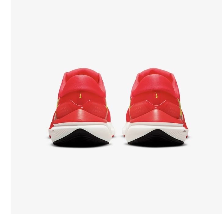 Оригінал Кросівки Nike Air Zoom Vomero 16 (DA7245-600 )  (26см)