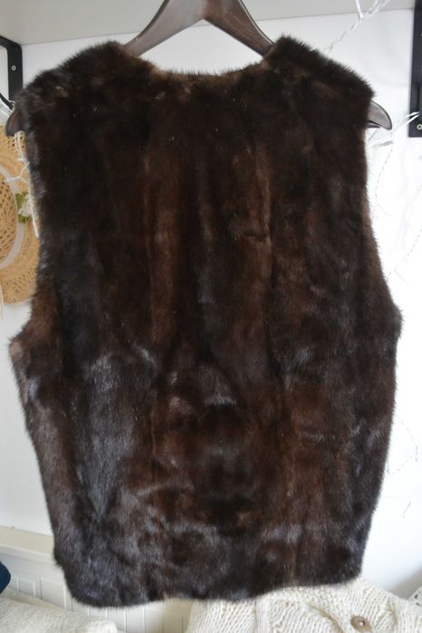 Futerkowa kamizelka dwustronna