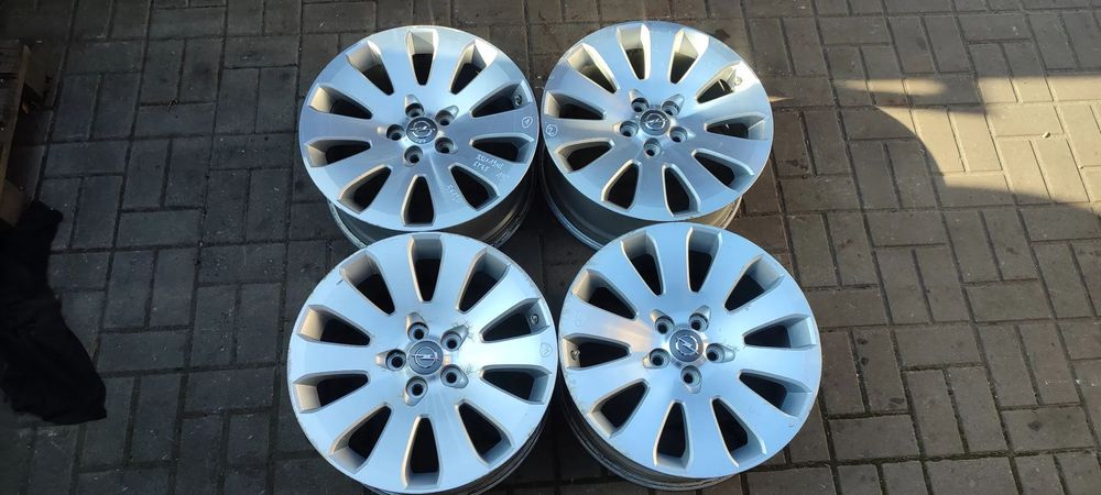 FELGI ALUMINIOWE 5x 120 8.5Jx19 CALI ET45 OPEL INSIGNIA KOMPLET 4 SZTUKI