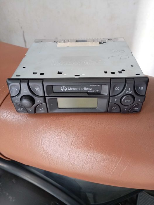 Vendo radio Mercedes