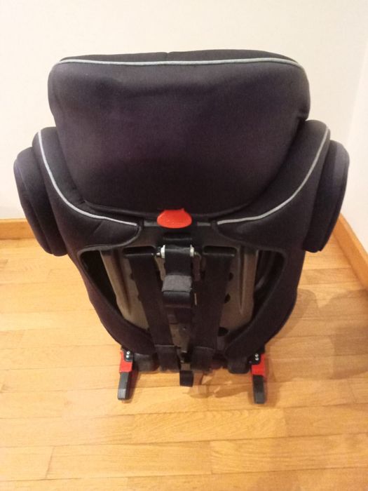 Cadeira Auto c/Isofix (Grupo 1/2/3 - dos 9 aos 36 Kg)