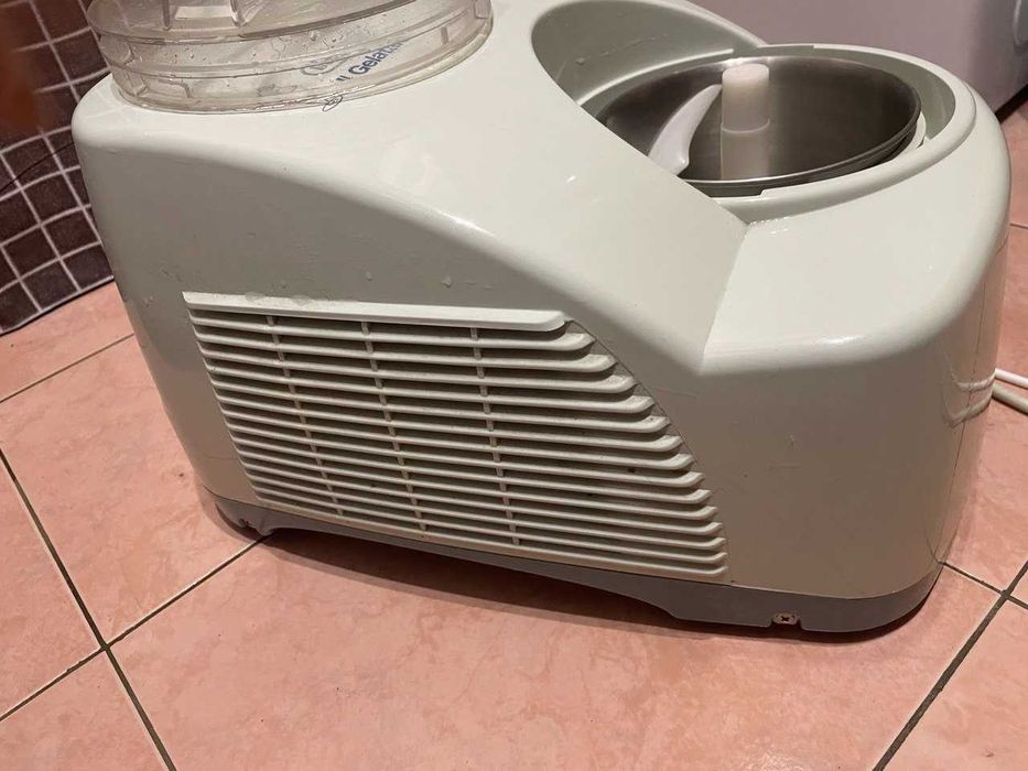 Морозівниця електрична Delonghi