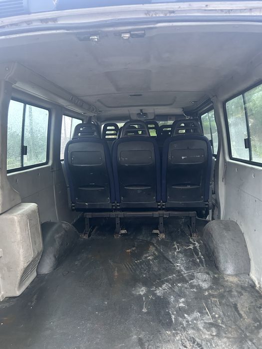 Iveco 2.3hpi 9 lugares/carga 2008