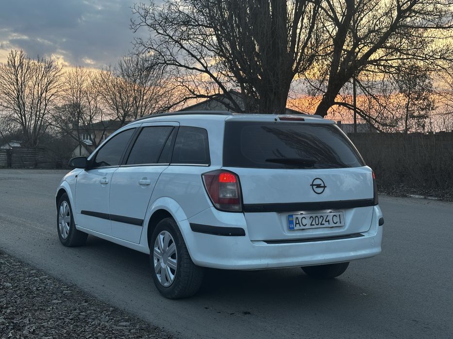 Опель Астра Н 1.9d
