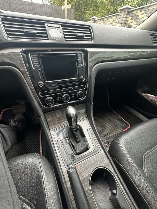 Продам Passat b-8 usa 1.8 газ бензин