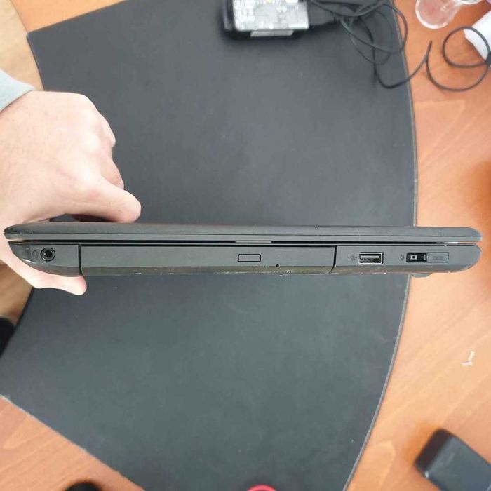 Portátil Lenovo ThinkPad E550