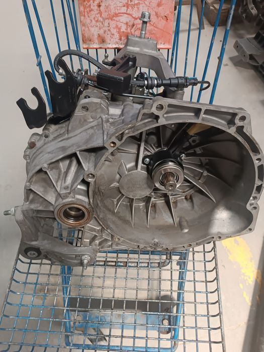 Caixa de velocidades 5V - Ford Mondeo 1.8 Tdci 125cv