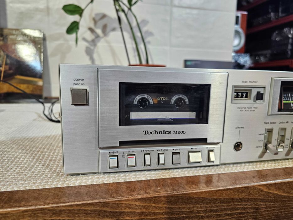 Касетна дека Technics RS-M205