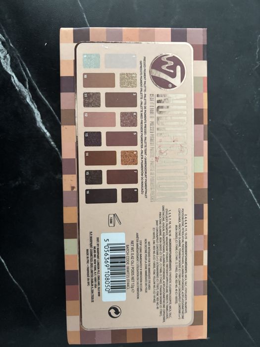 Paleta cieni nude błysk w7