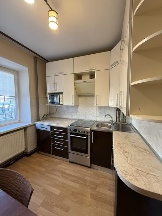 Продаж 2-х кім квартири з автономним  опаленням