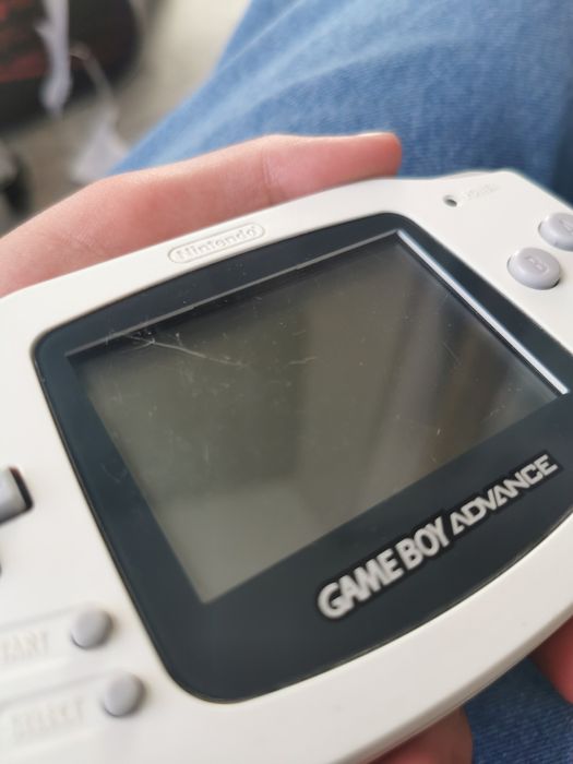 Konsola gameboy advance