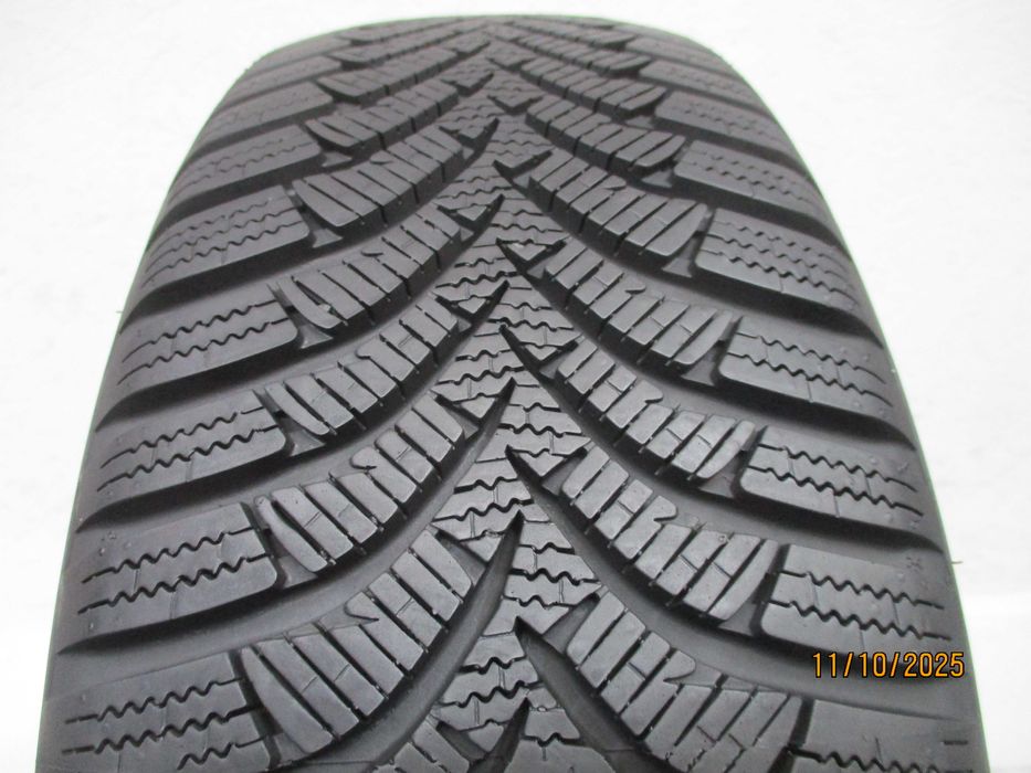 1x 195/65r15Hankook Winter Icept RS2  8mm. 21r.