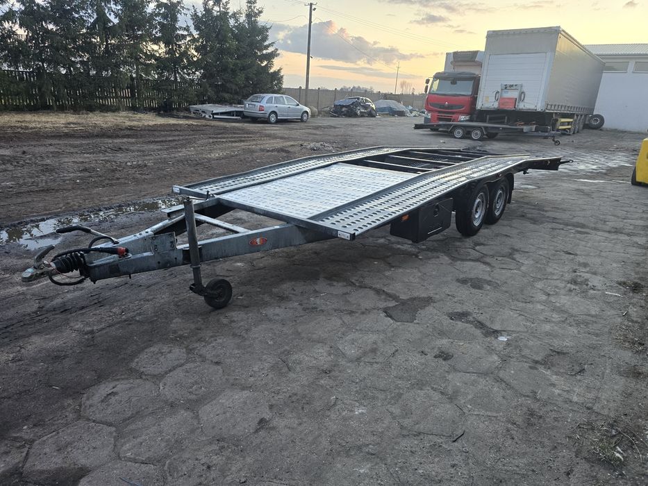 Sprzedam lawetę  przyczepę do przewozu pojazdów 3500dmc ..