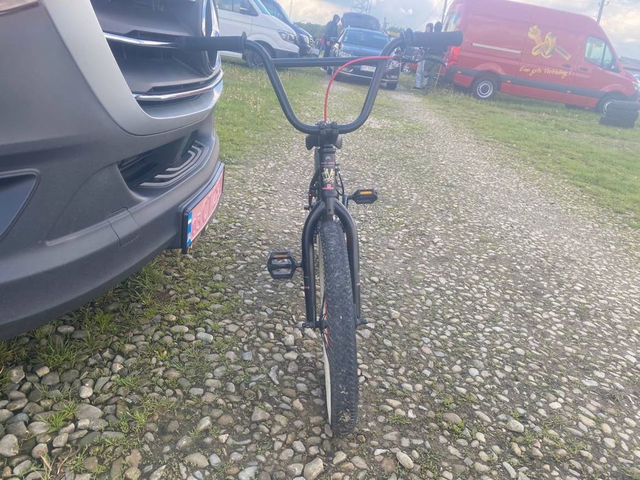 Велосипед BMX трюковий в ідеалі