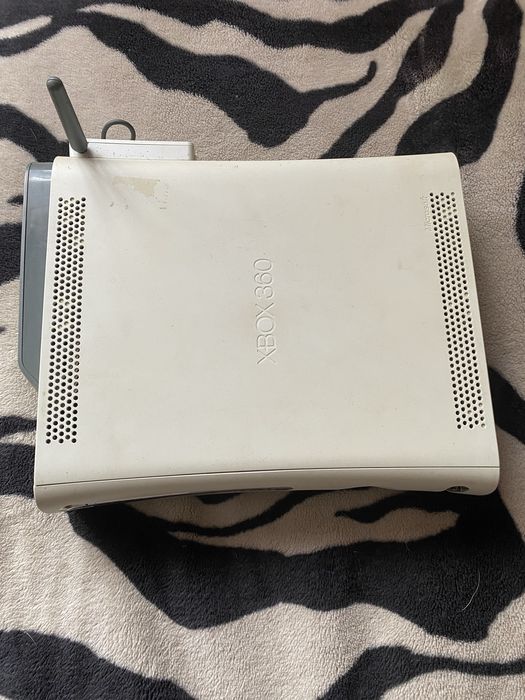Sprzedam Konsole Xbox 360 z grami