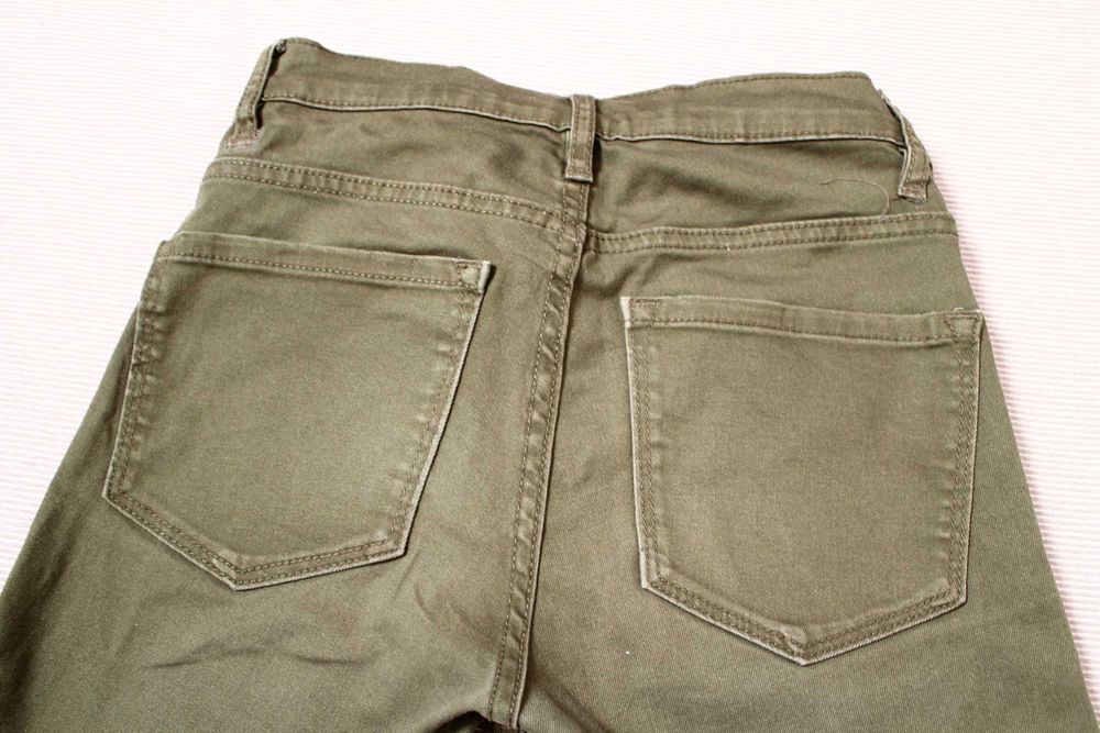 Spodnie khaki rozm.S