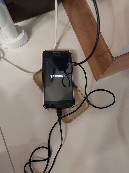 Telefon samsung Galaxy J 1