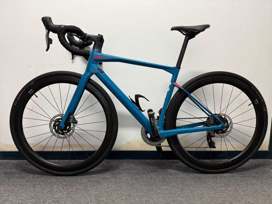 Rower szososowy BMC ROADMACHINE THREE 01 SRAM FORCE AXS 2x12 roz.S 51