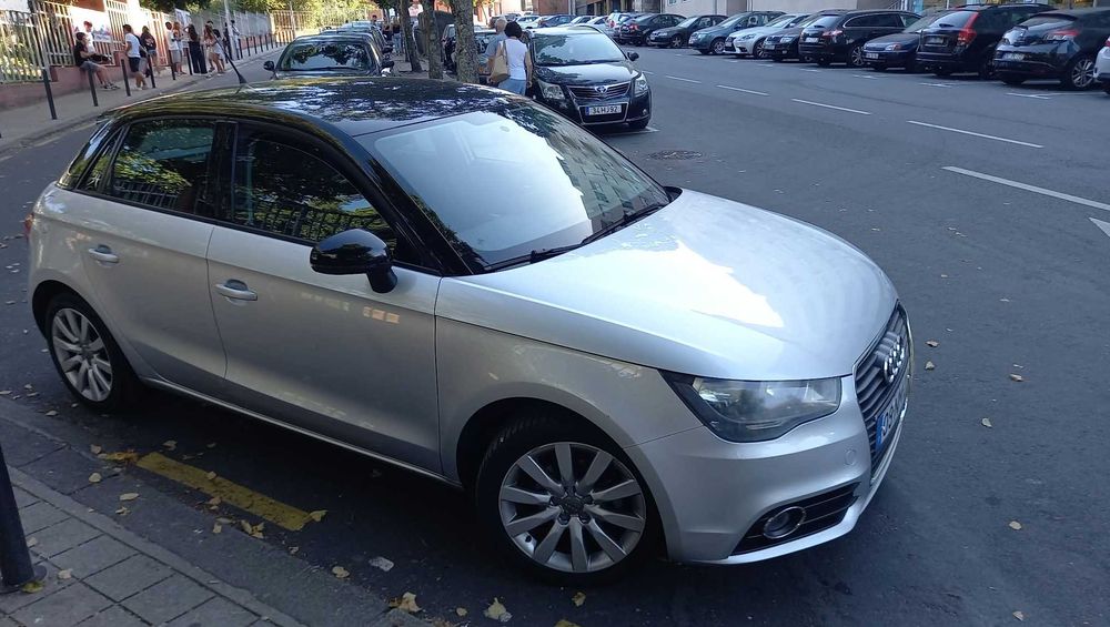 Audi A1 1.6TDI Sportback 90cv Nacional , c/ livro revisoes
