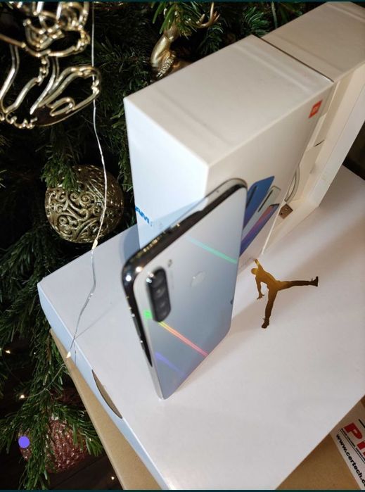 Продам редмі ноте 8т в хорошому состояние все працює ідеально батирея