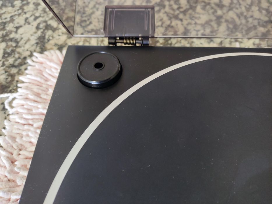 Marantz TT 400 Belt Drive Turntable