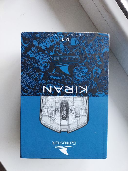 Darmoshark M3 kiran white paw3395