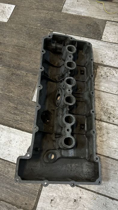 Крышка клапанная на Н52