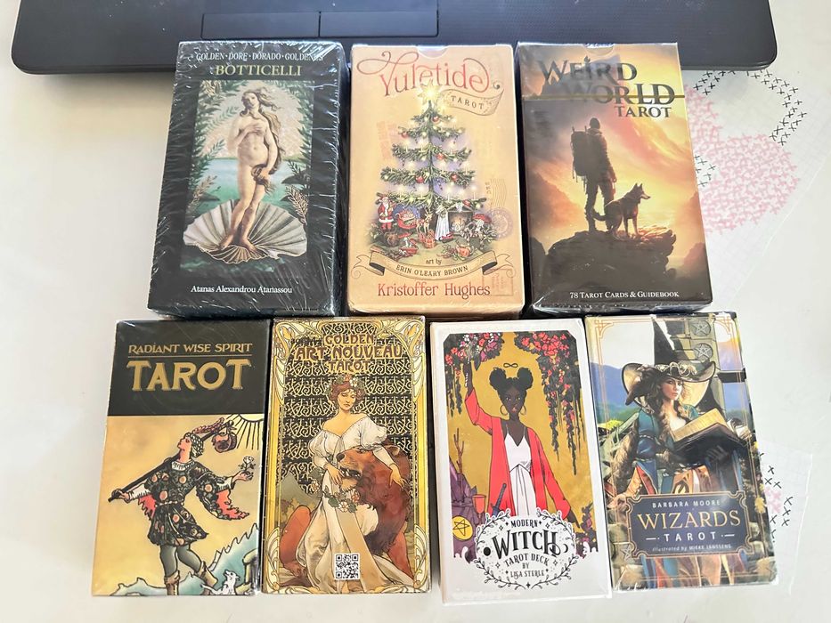 продам карты таро и ленорман