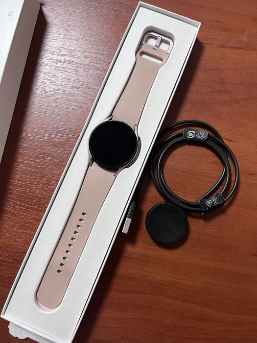 Смарт-годинник Samsung Galaxy  Watch 4 40mm