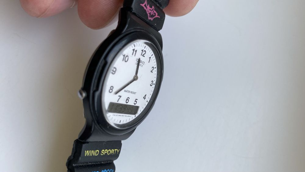 Рідкісний вінтажний колекційний годинник Casio  AQ-23