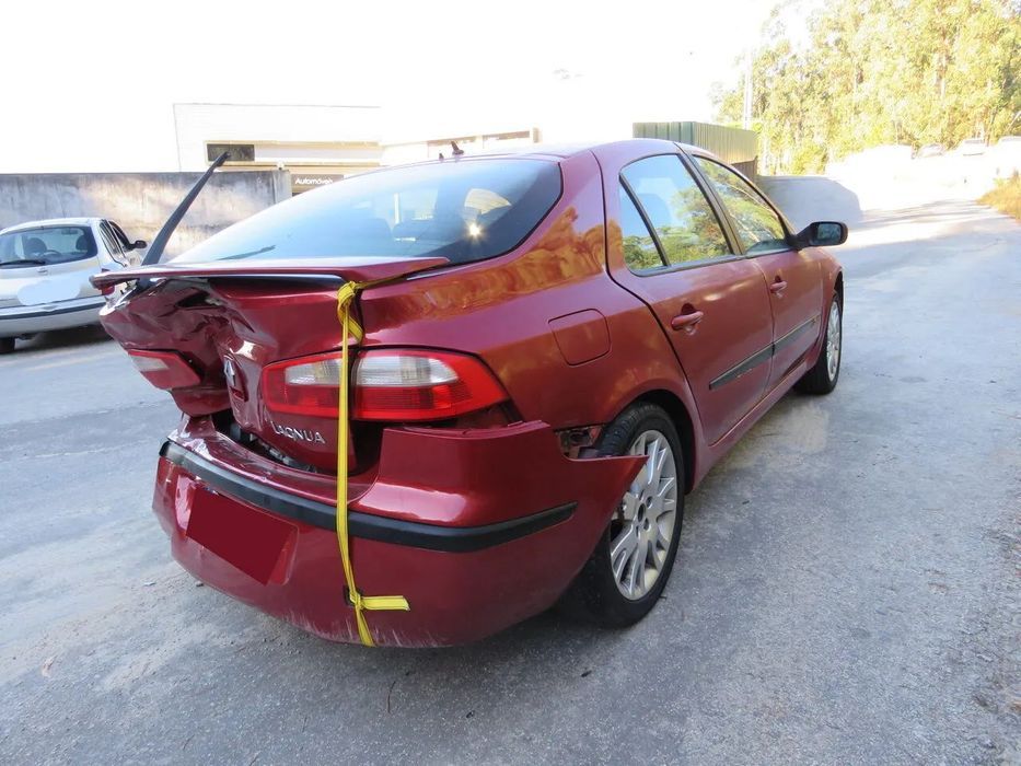 Renault Laguna II 1.8 (116Cv) de 2003 - Peças Usadas (8583)