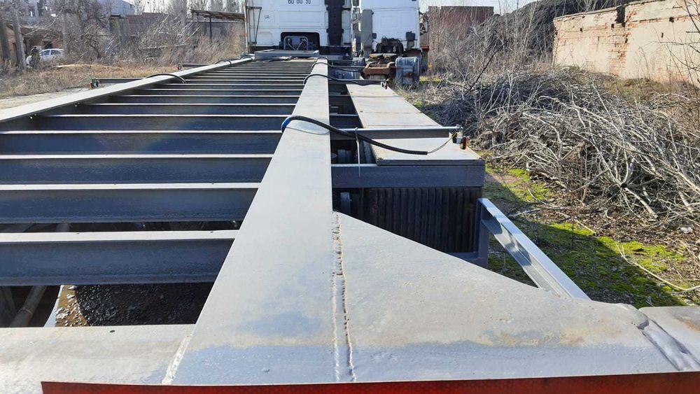 Продам тягач DAF XF95 напівпричіп ROBUSTE