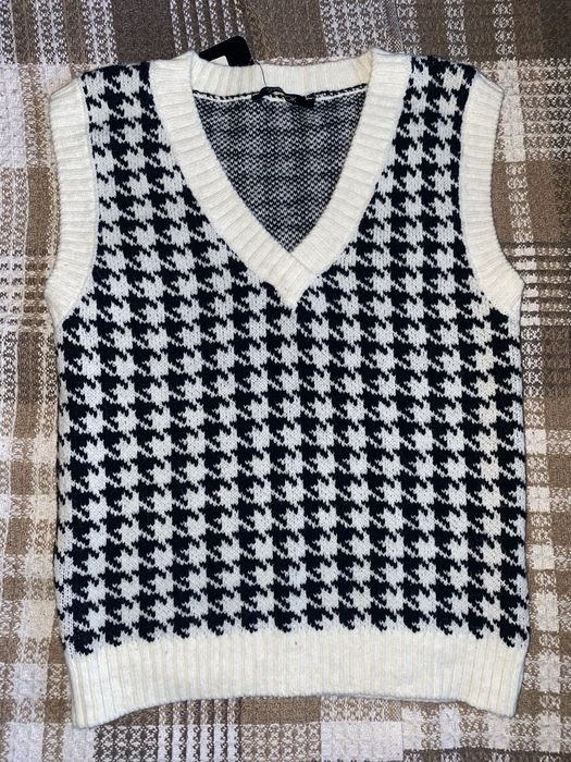 Жилет вʼязаний жіночий/дитячий