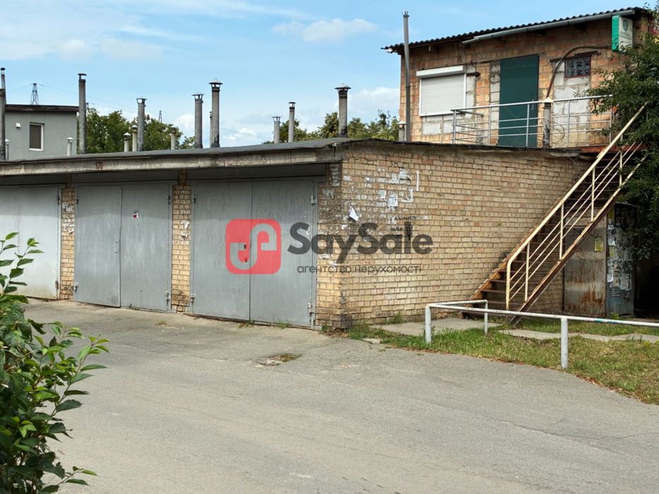 БЕЗ % Продам ФАСАДНЕ приміщення біля м.Сирець. ПІД СТО, шиномонтаж ітд