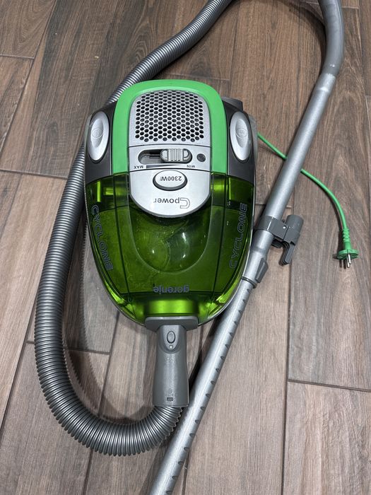 Продам пилосос Gorenje Cyclone 2300W