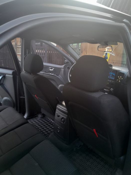 Автомобіліь KIA SORENTO