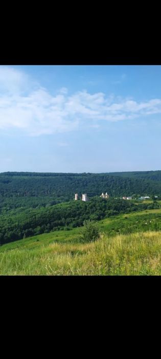 продається земельна ділянка с.Нирків ,біля водоспаду