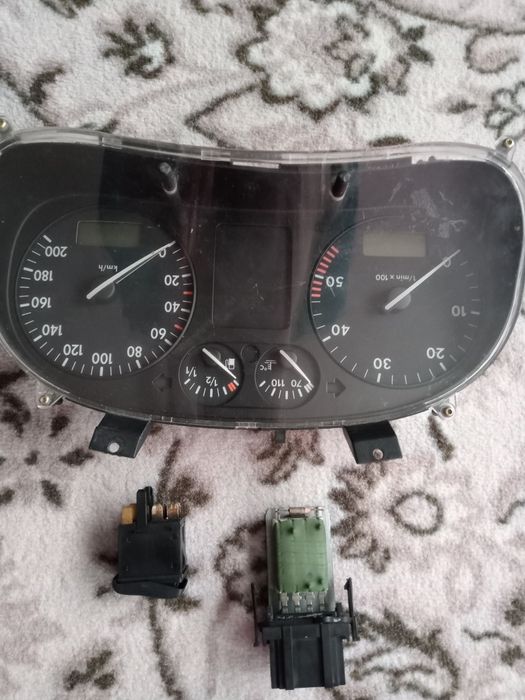 Приборная панель  VW Polo III(3) 6n