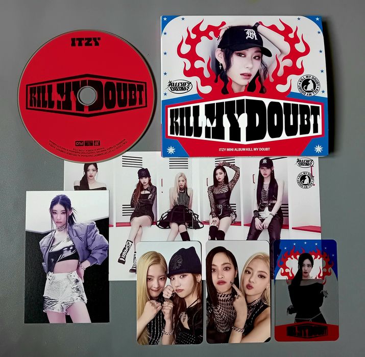 Album ITZY Kill my doubt Chaeryeong ver.