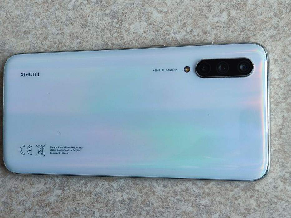 Xaomi Mi 9 lite       .