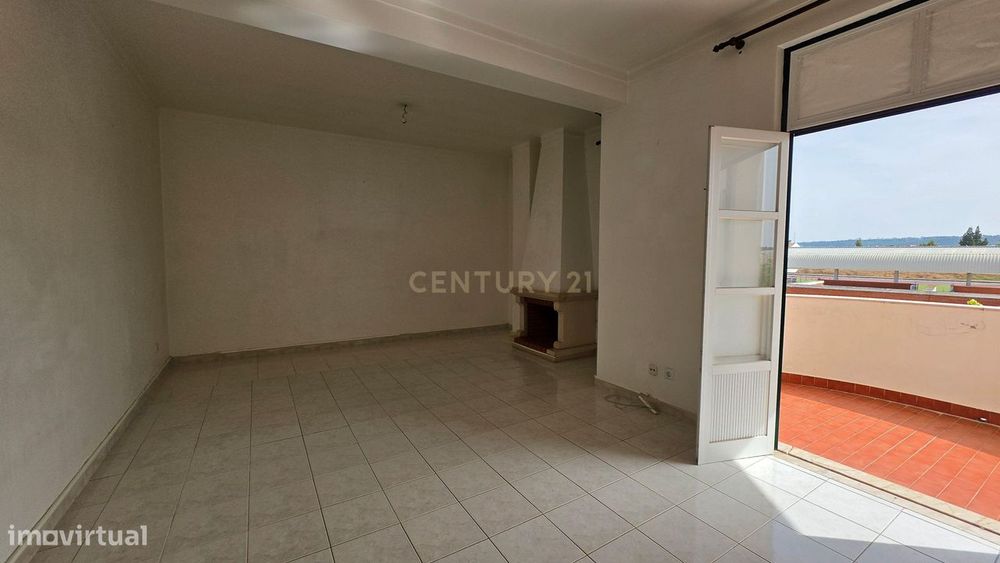 Espaçoso Apartamento T3 em Ponte de Sor, Ideal para a Sua Família