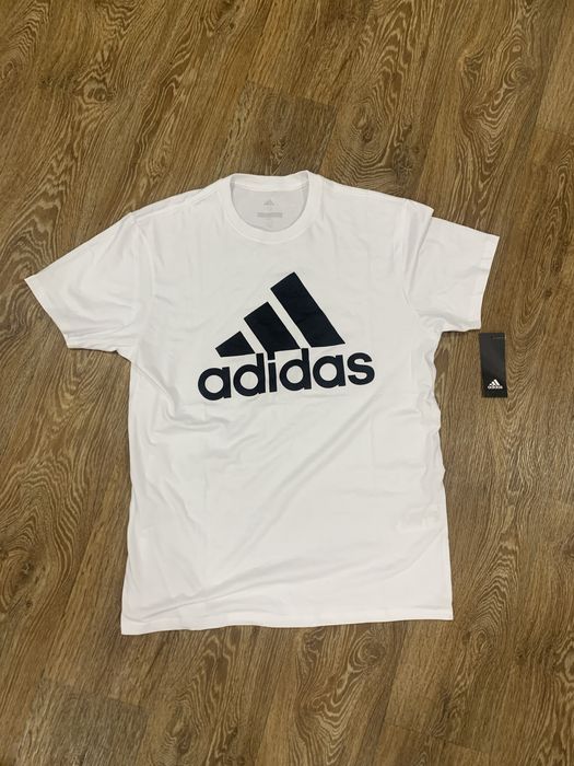 Футболка adidas