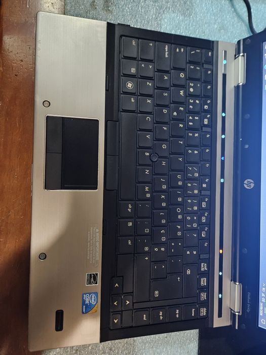 HP Elitebock 8440p i7-M620.4gb DDR3.ssd 120gb .