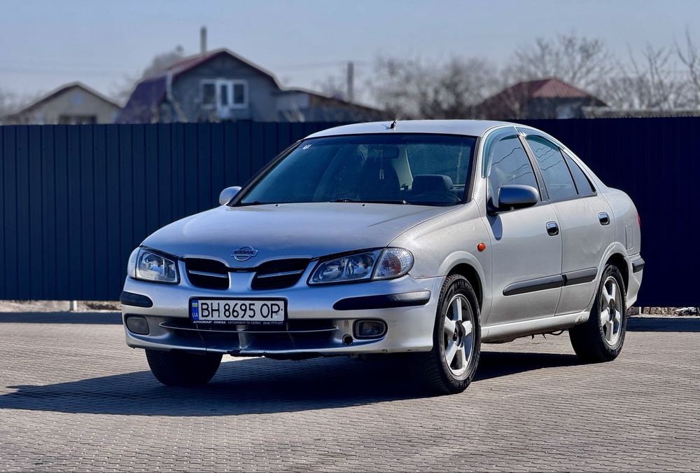 Nissan Almera 2002