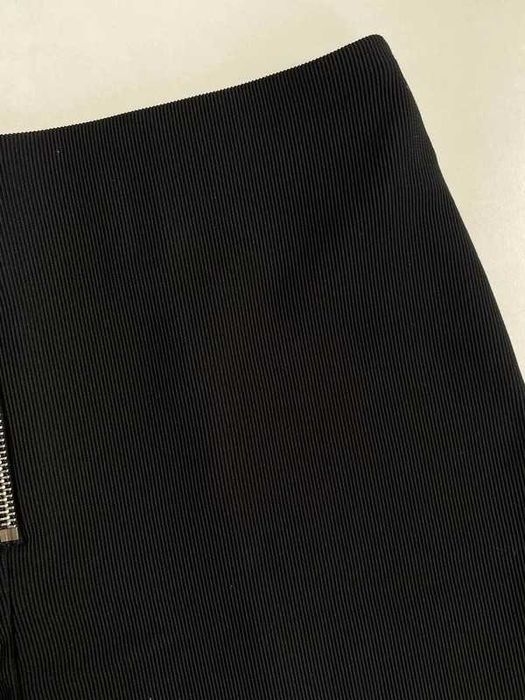 Prążkowana spódnica tuba z zamkiem H&M 40