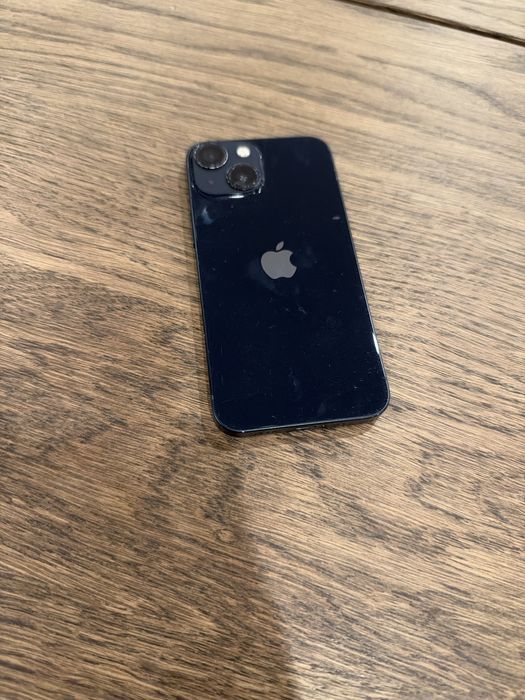 Iphone 13 mini.