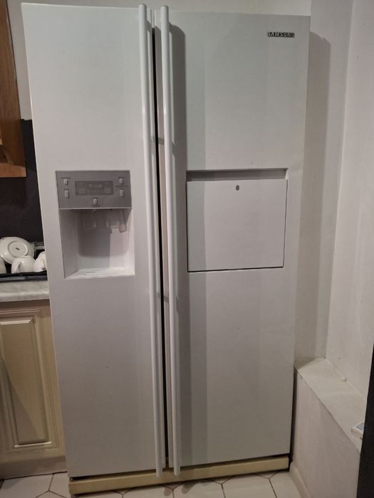 Американський холодильник Samsung