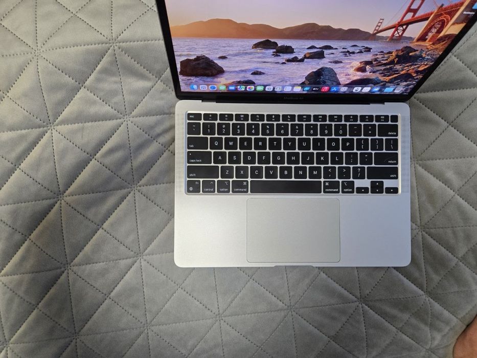 MacBook Air M1 8 1TB  Silver