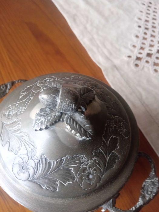 Terrina decorativa antiga