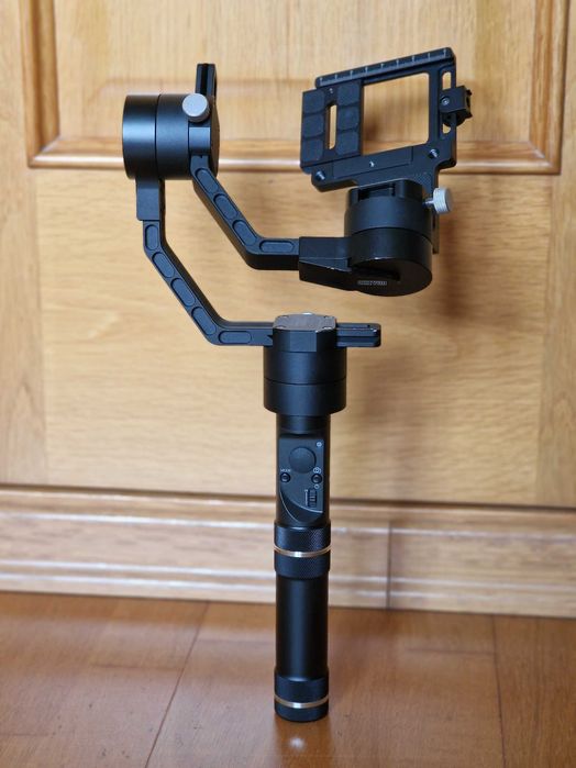 Gimbal Zhiyun Evolution (3 Eixos) + Acessórios e Mala